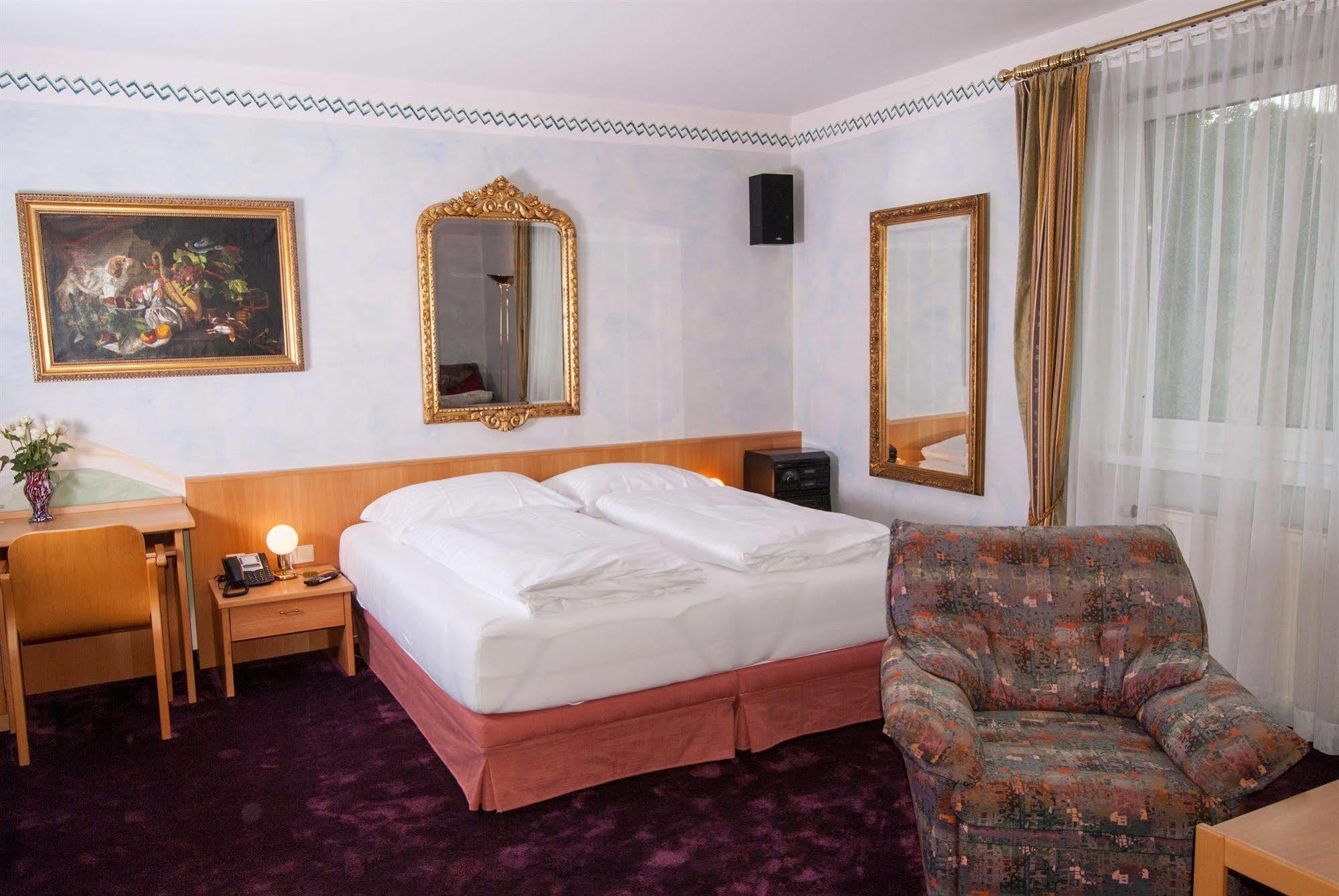 Residenz Hoessinger Hotel 4*