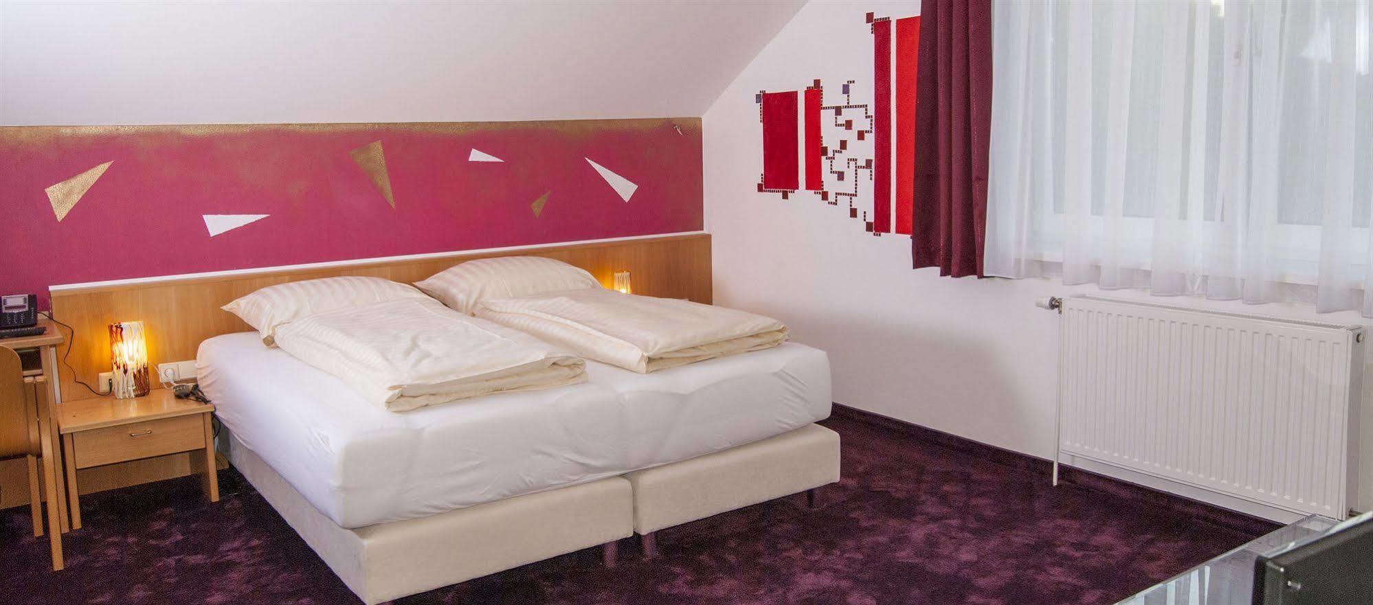 Hotel Residenz Hoessinger 4*